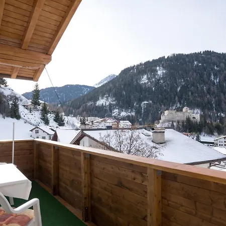 Apartment Haus Lutz *