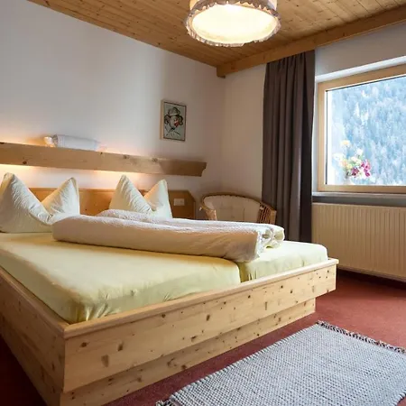 Apartmán Haus Lutz *